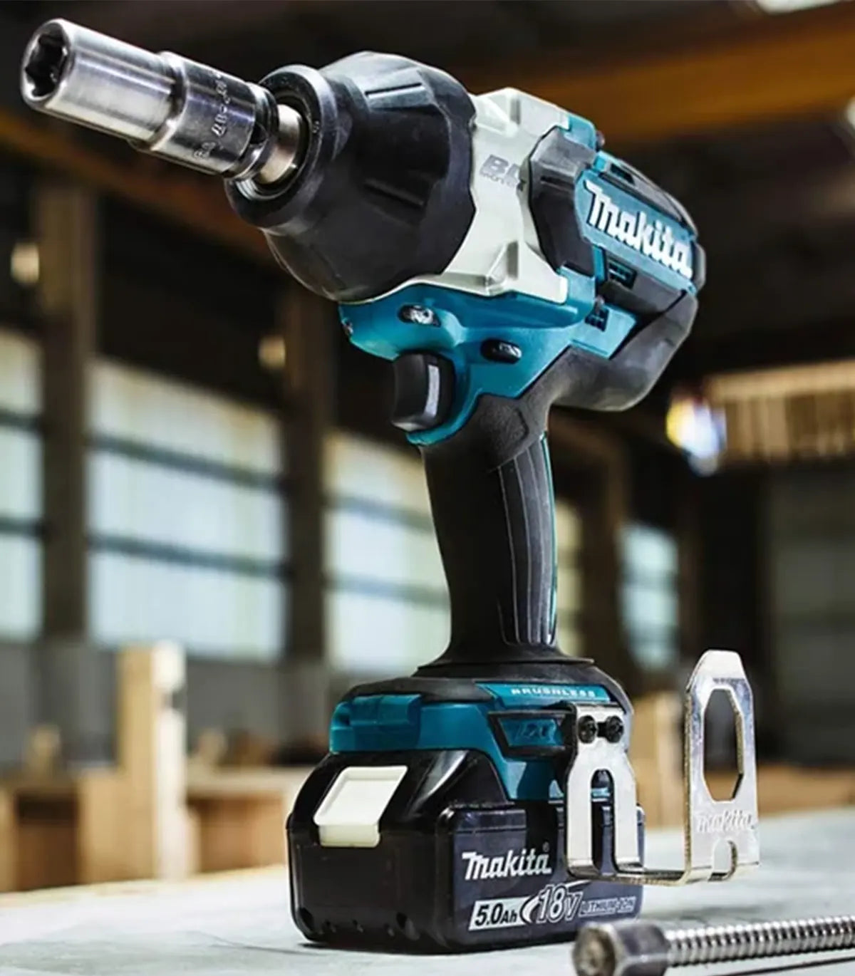 Makita – Akumulatorski udarni odvijač DTW1002Z by Makita Aku bušilice, odvijači i čekići - detalj 3