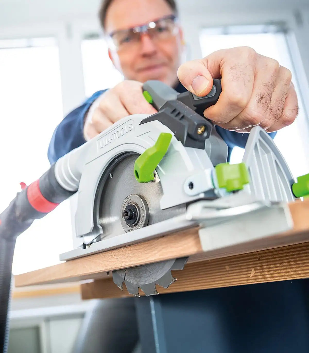 Lux Tools – Akumulatorska kružna pila 1 PowerSystem 20 V by Lux tools Aku kružne pile