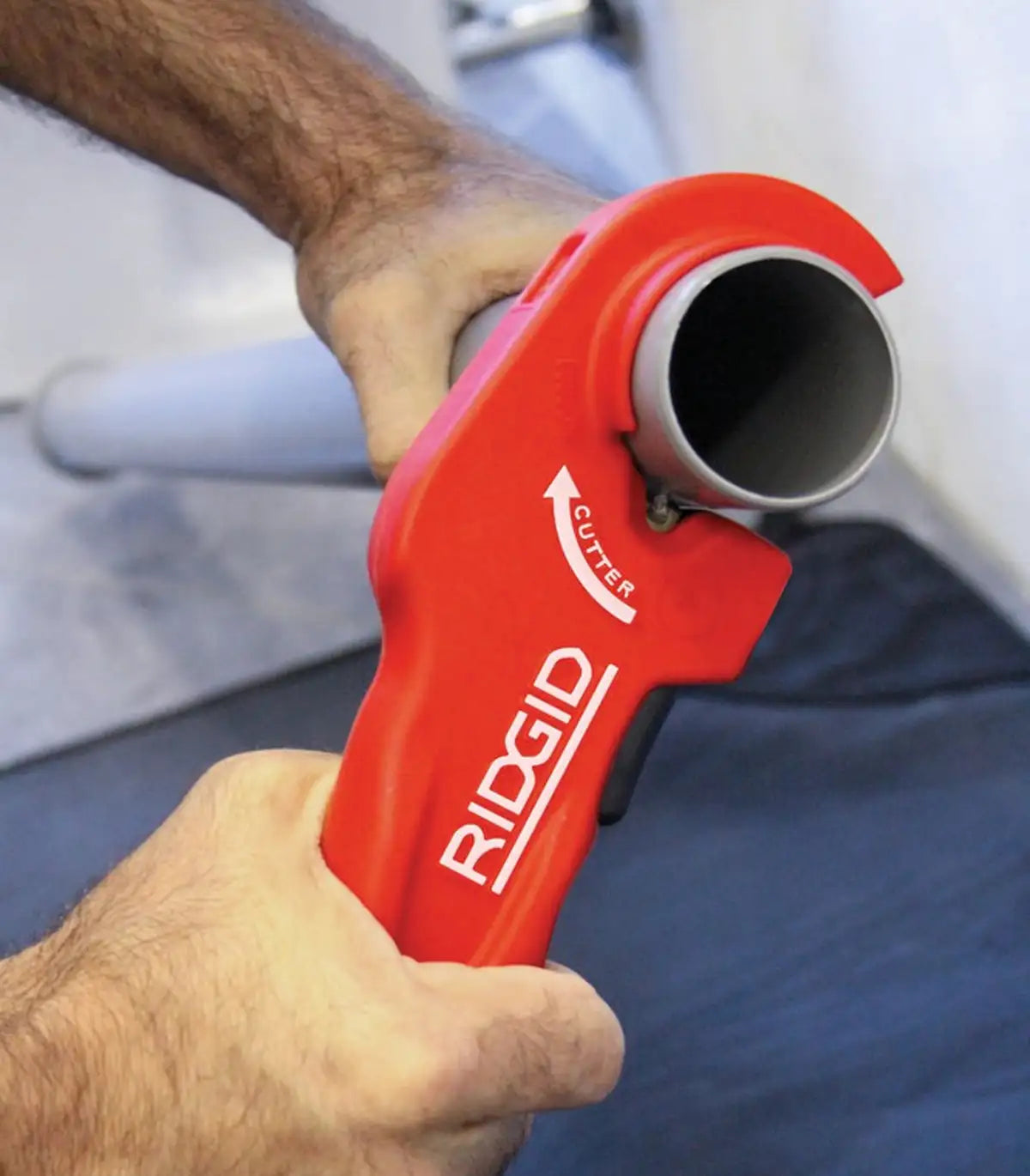Ridgid – Rezač plastičnih odvodnih cijevi P-TEC 3240 za cijevi 32 i 40 mm by Ridgid Rezači cijevi - detalj 2