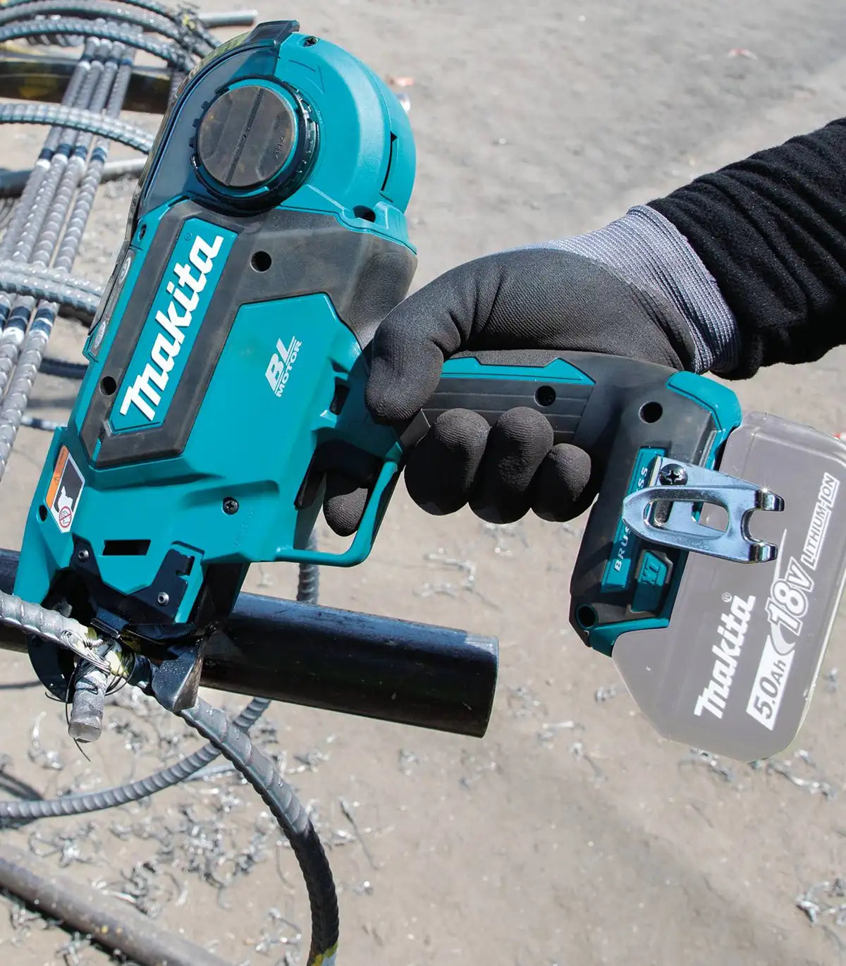 Makita – Akumulatorski Alat za vezanje armature DTR180ZK Aku razni alati
