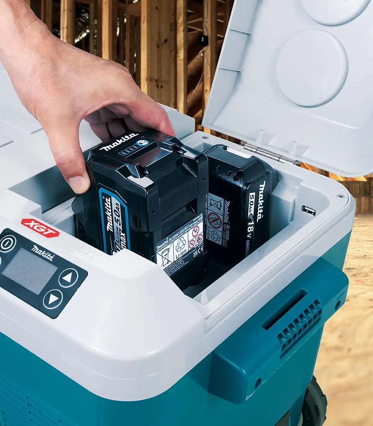 XGT Makita 40V – Akumulatorski hladnjak i grijač 40 V Max XGT CW001GZ by Makita Aku razni alati