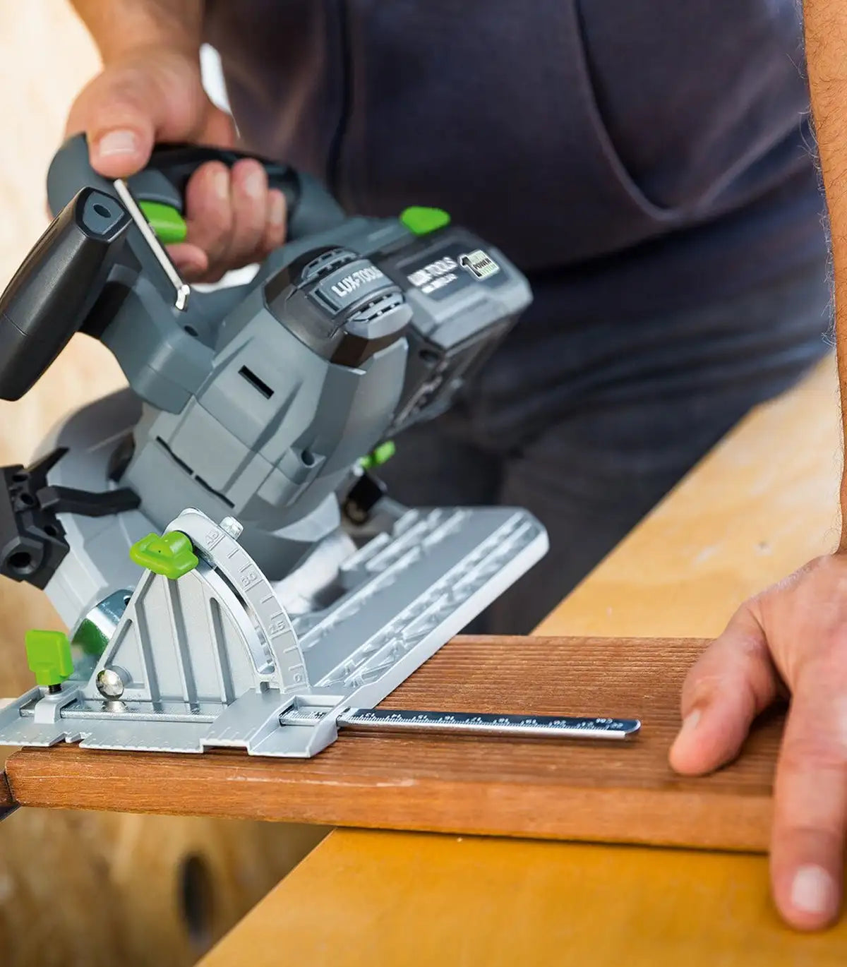 Lux Tools – Akumulatorska kružna pila 1 PowerSystem 20 V by Lux tools Aku kružne pile