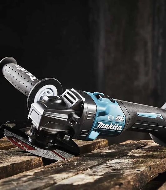 XGT MAKITA 40V – Akumulatorski set bušilica-odvijač i brusilica DK0124G201 Aku bušilice, odvijači i čekići