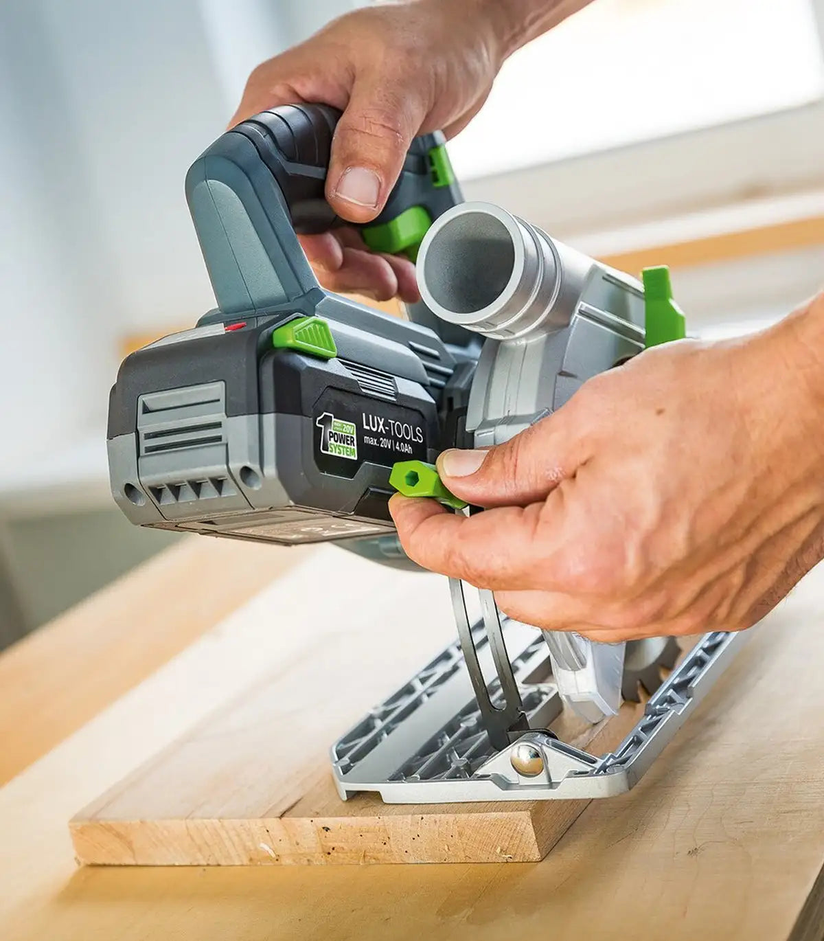 Lux Tools – Akumulatorska kružna pila 1 PowerSystem 20 V by Lux tools Aku kružne pile