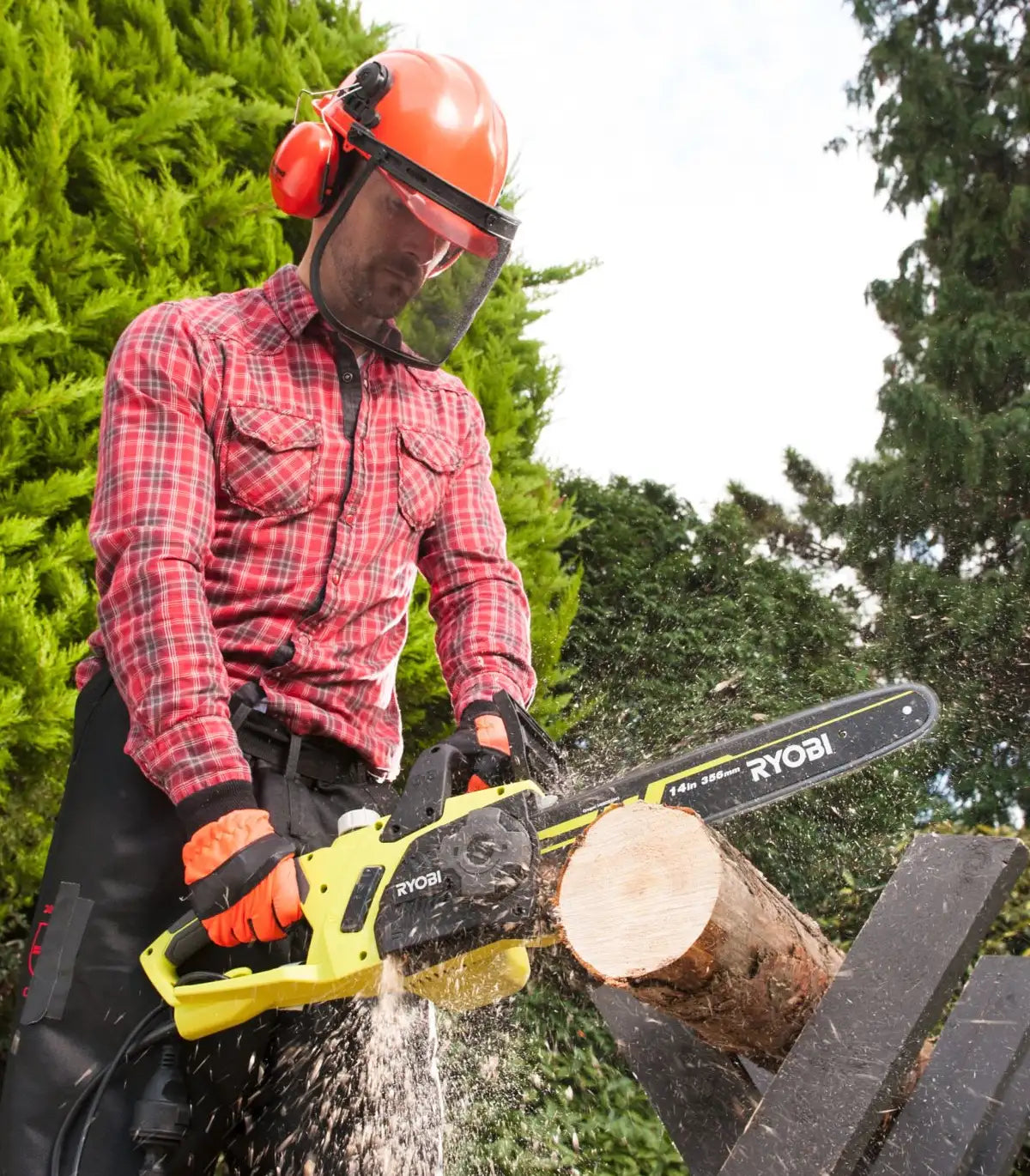 Ryobi – Električna lančana pila za drvo motorka 1900 W 35 cm RCS1935B RYGAR Lančane pile za drvo (motorke)