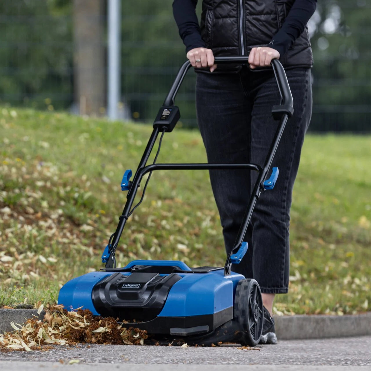 Scheppach aku uređaj za metenje IXES C-S610-X – SET S 1x2Ah - Scheppach - C-S610-X - Vrt i poljoprivreda > Uređaji za
