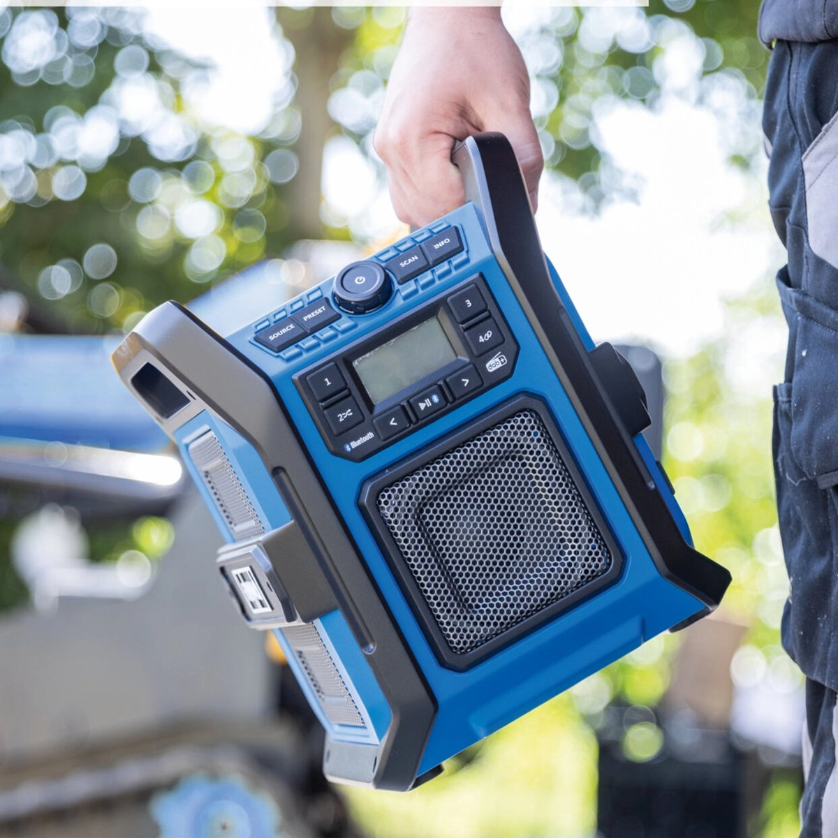 Scheppach aku radio IXES C-DAB30-X – SET S 1x2Ah - Scheppach - C-DAB30-X - SET S 1x2Ah - Akumulatorski alati > Aku radio /