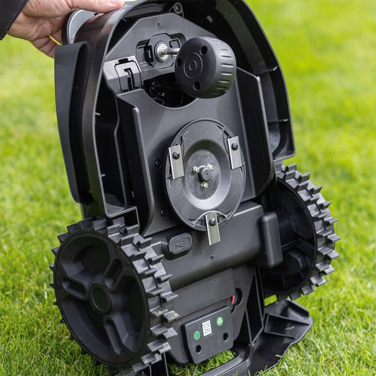 Scheppach robotska kosačica kosilica za travu RRMA300 - Scheppach - RRMA300 - Vrt i poljoprivreda > Kosačice za travu >