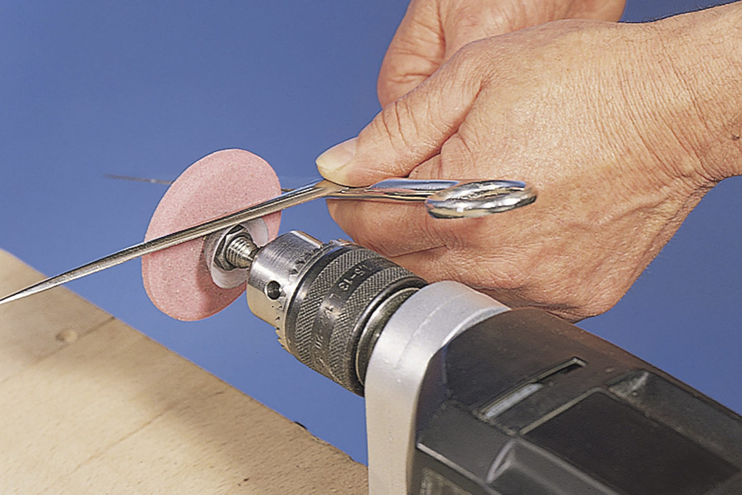 Wolfcraft Oštrač Noževa i Škara fi 60mm Prihvat 6 mm – 2140000 by Wolfcraft 2140000 Ostali Pribor Za Bušilice - detalj 8
