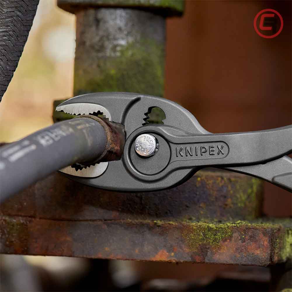 Knipex Kliješta TwinGrip Univerzalna 200 mm Limited Edition – 82 01 200 S02 by Knipex 82 01 200 S02 Kliješta - detalj 11