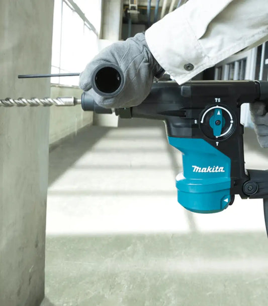 Makita – Bušilica-čekić HR3001CJ by Makita Električne bušilice i čekići