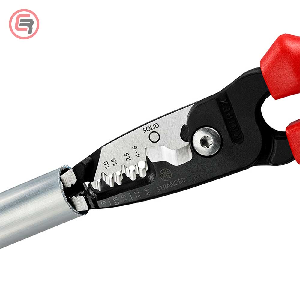 Knipex Kliješta Elektroinstalacijska Multifunkcionalna 200 mm – 13 72 200 ME by Knipex 13 72 200 ME Kliješta - detalj 7