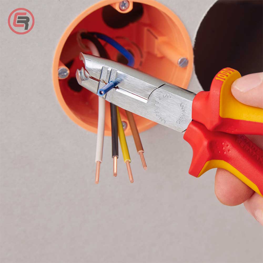 Knipex Kliješta Za Skidanje Izolacije 165 mm Sa Sječicama 1000V – 13 46 165 by Knipex 13 46 165 Kliješta - detalj 6